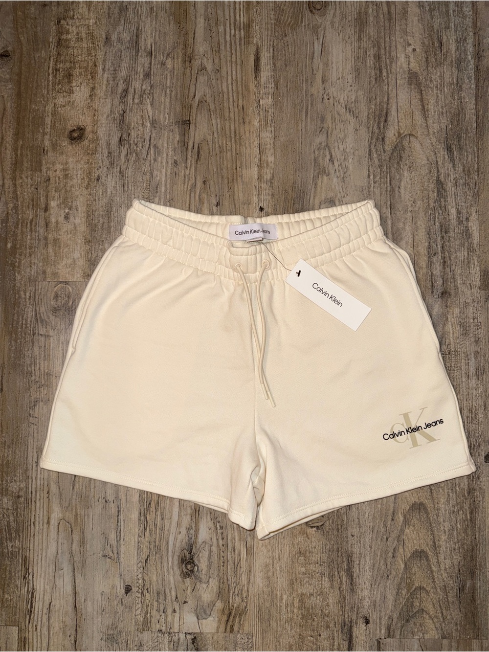 NWT Calvin Klein Cream Drawstring Athletic Shorts MEDIUM
